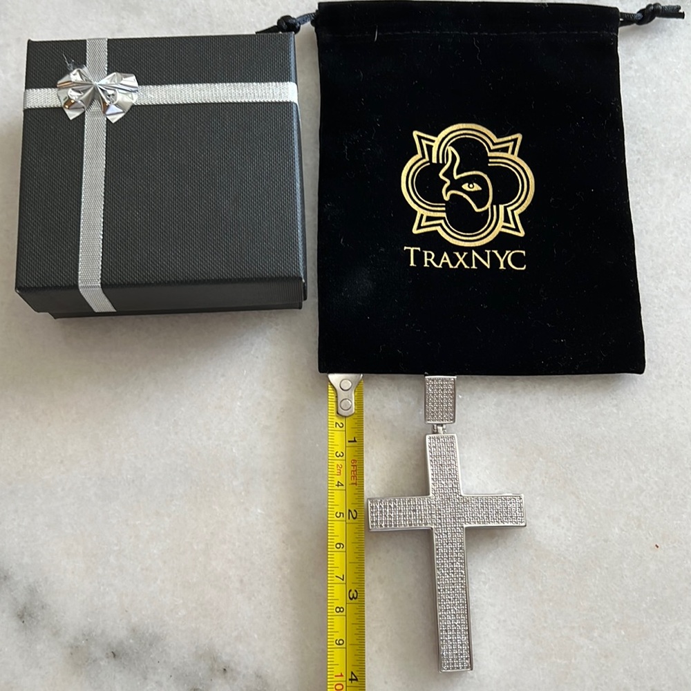 3ct cross diamond pendent